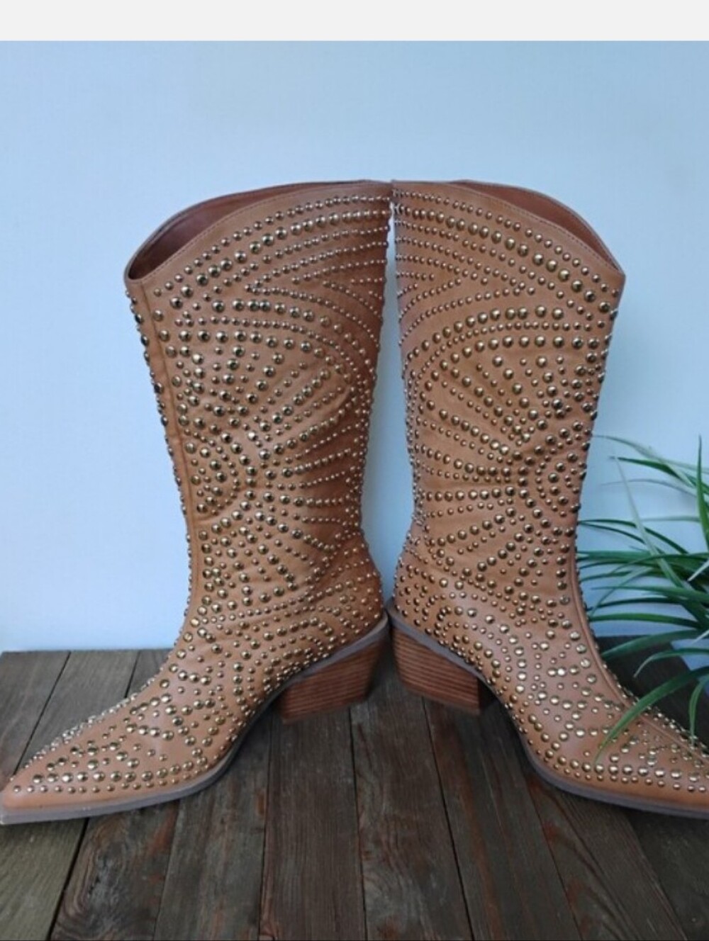 Billini Yori Studded Boot in Camel SIZE 6 NEW WITH TAGS